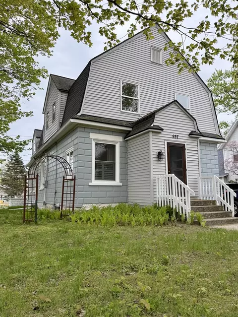 537 W Main, Fennville, MI 49408