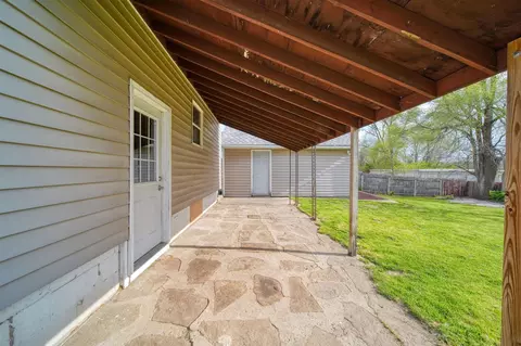 Exterior - 157 N Dettman, Jackson, MI 49202 photo 2 of 6