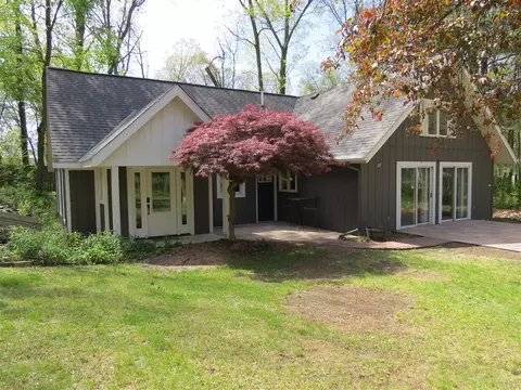 1812 Tomahawk, Allegan, MI 49010