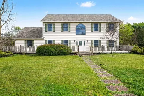 28810 Coulter, Edwardsburg, MI 49112