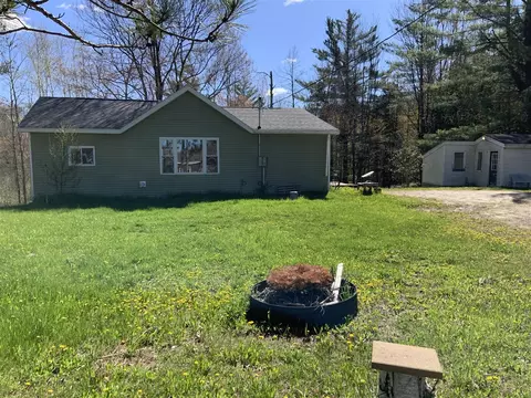 16658 140th, Leroy, MI 49655