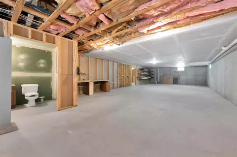 Bath - 879 Flat Riv, Lowell, MI 49331 photo 5 of 5