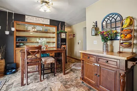 Dining - 15052 N North Park, Constantine, MI 49042 photo 2 of 3