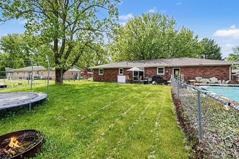 Exterior - 15052 N North Park, Constantine, MI 49042 photo 3 of 9