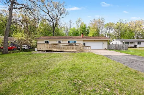 10100 Resort, Pleasant Lake, MI 49272