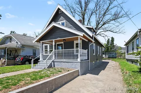 719 Leonard, Grand Rapids, MI 49503