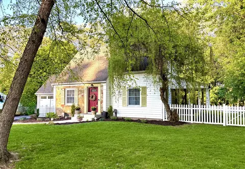 3811 Old Colony, Kalamazoo, MI 49008