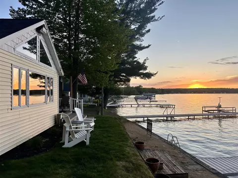 Exterior - 1071 E Hess Lk, Grant, MI 49327 photo 10 of 10