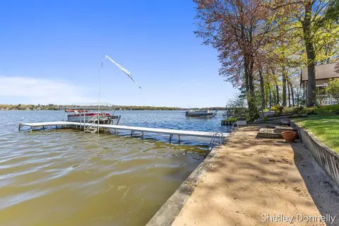 Exterior - 1071 E Hess Lk, Grant, MI 49327 photo 5 of 8