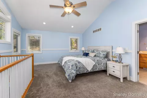 Bedroom - 1071 E Hess Lk, Grant, MI 49327 photo 2 of 3