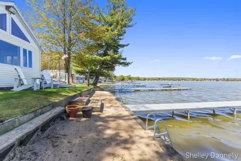 Exterior - 1071 E Hess Lk, Grant, MI 49327 photo 4 of 8