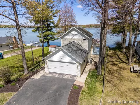 Exterior - 1071 E Hess Lk, Grant, MI 49327 photo 7 of 8