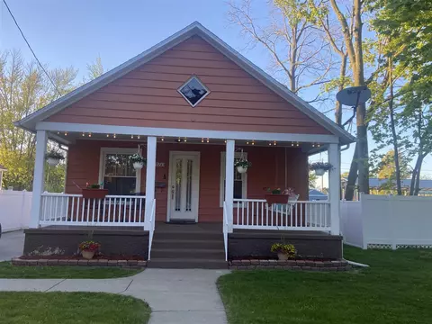 1180 W Grand, Muskegon, MI 49441