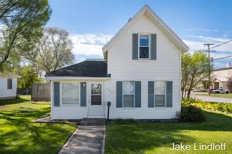 Exterior - 322 E Gardner, Sparta, MI 49345 photo 1 of 9