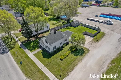 View/Area - 322 E Gardner, Sparta, MI 49345 photo 4 of 9