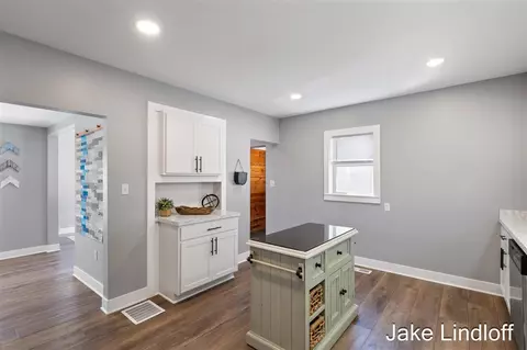 Kitchen - 322 E Gardner, Sparta, MI 49345 photo 4 of 5