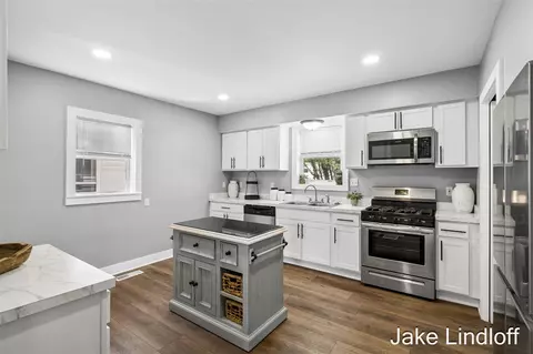 Kitchen - 322 E Gardner, Sparta, MI 49345 photo 1 of 5