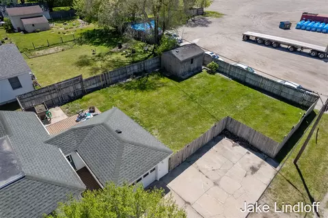 Exterior - 322 E Gardner, Sparta, MI 49345 photo 9 of 9