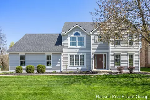 1716 Riva Rdg, Grand Rapids, MI 49546