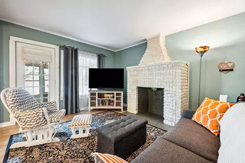 Living - 10416 Tomkinson, Scotts, MI 49088 photo 2 of 2