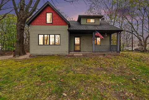 811 N Washington, Ludington, MI 49431