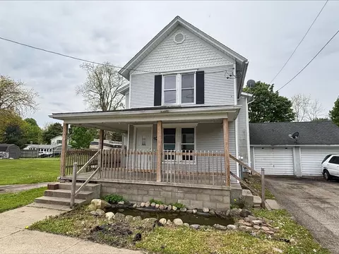 245 Monroe, Brooklyn, MI 49230