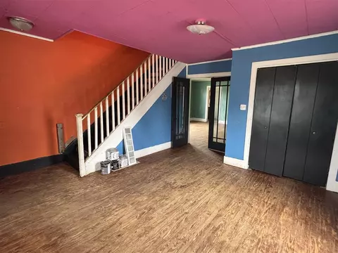 Living - 245 Monroe, Brooklyn, MI 49230 photo 3 of 4