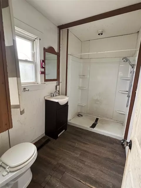 Bath - 245 Monroe, Brooklyn, MI 49230 photo 1 of 2