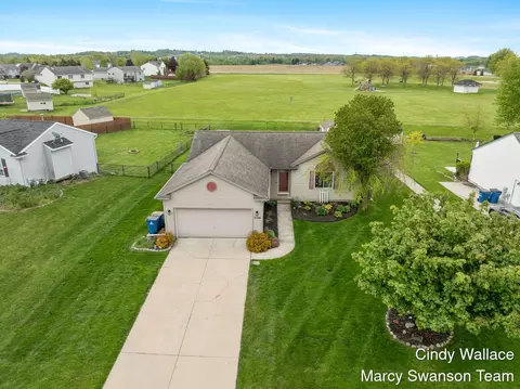 2106 Jaclyn, Hudsonville, MI 49426