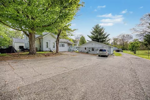 213 Reading, Jonesville, MI 49250