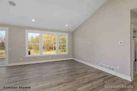 3286 Stonehill, Wayland, MI 49348