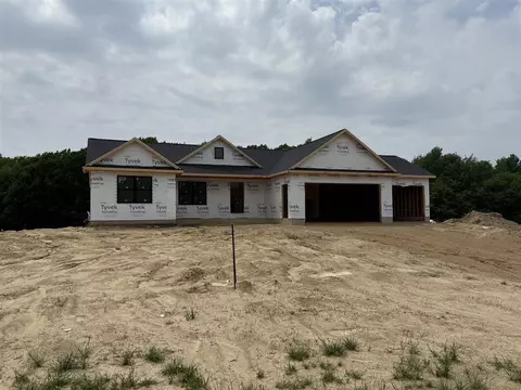 3286 Stonehill, Wayland, MI 49348