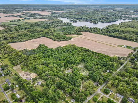 665 County Road 665, Paw Paw, MI 49079