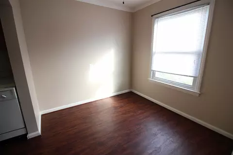 Dining - 23833 Normandy, Eastpointe, MI 48021 photo 1 of 1