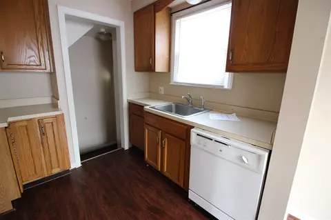 Kitchen - 23833 Normandy, Eastpointe, MI 48021 photo 1 of 2