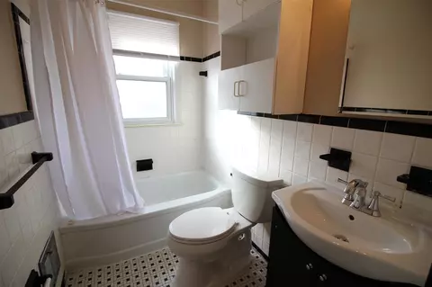 Bath - 23833 Normandy, Eastpointe, MI 48021 photo 1 of 1