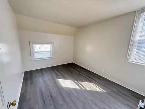Bedroom - 334 W Wesley, Jackson, MI 49201 photo 8 of 14