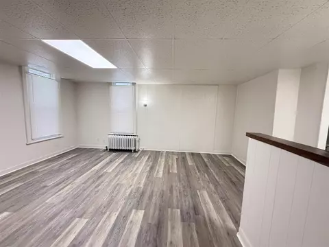 Living - 334 W Wesley, Jackson, MI 49201 photo 4 of 15