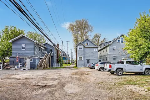 Exterior - 334 W Wesley, Jackson, MI 49201 photo 11 of 11