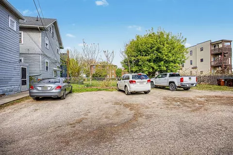 Exterior - 334 W Wesley, Jackson, MI 49201 photo 8 of 11