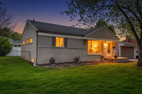 23870 Beacon, Farmington, MI 48336