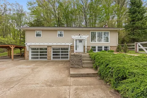 10958 Grand Riv, Lowell, MI 49331
