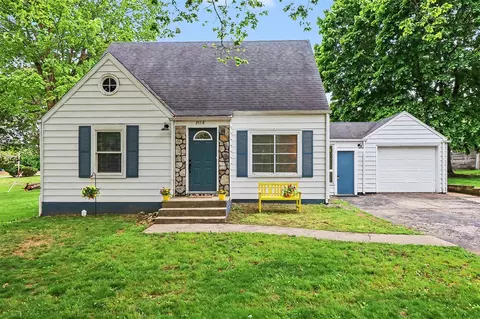 3558 Dover, Dexter, MI 48130
