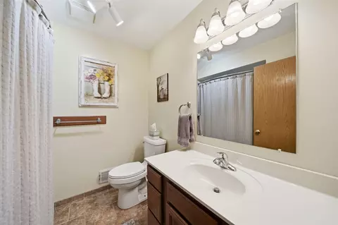 Bath - 4926 Walz, Jackson, MI 49201 photo 3 of 5