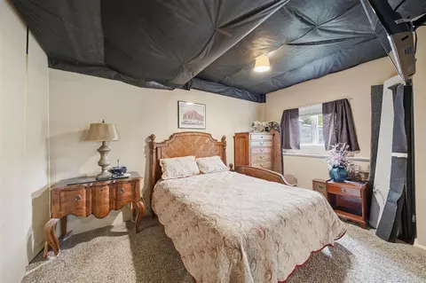 Bedroom - 4926 Walz, Jackson, MI 49201 photo 7 of 9