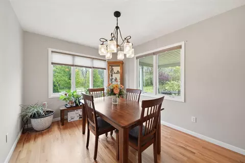 Dining - 4926 Walz, Jackson, MI 49201 photo 1 of 2