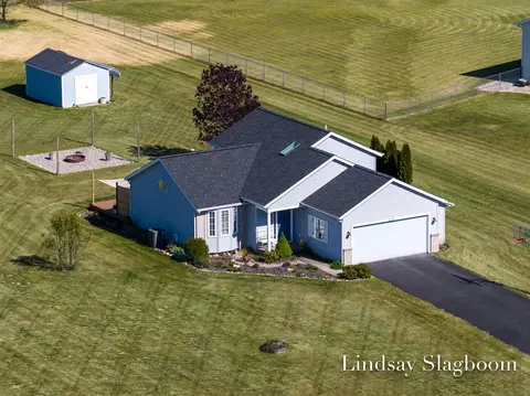 1216 Oxbow, Middleville, MI 49333
