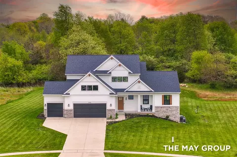 5757 Thornapple Ml, Caledonia, MI 49316