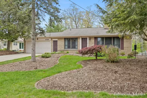 4726 Poinsettia, Grand Rapids, MI 49508