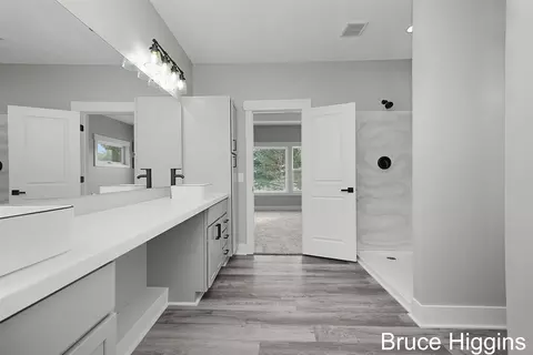Bath - 8516 Warner, Allendale, MI 49401 photo 4 of 4